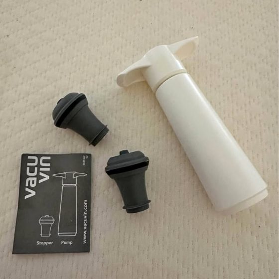 Vacu Vin Original Wine Saver with 2 Stoppers