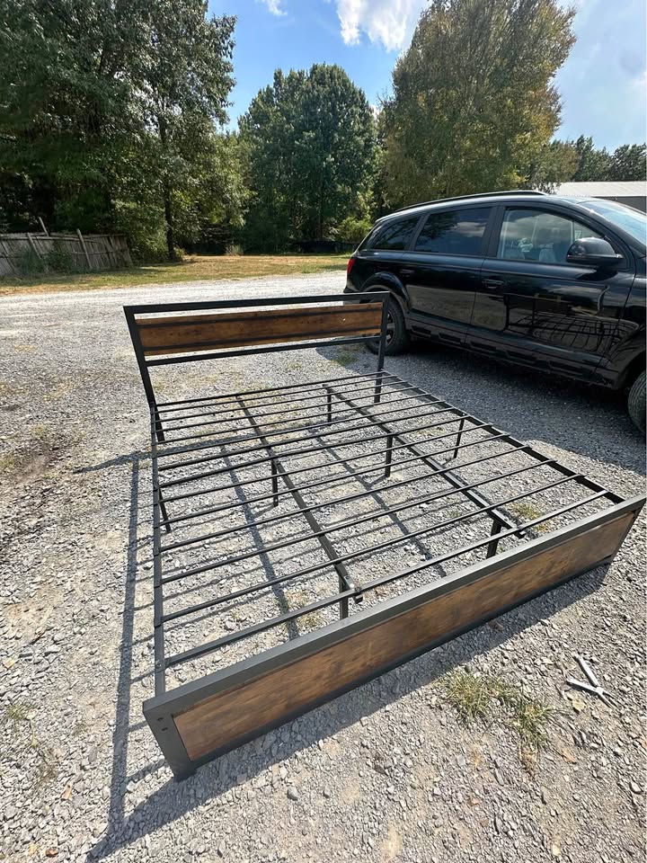 King Industrial Metal & Wood Platform Bed