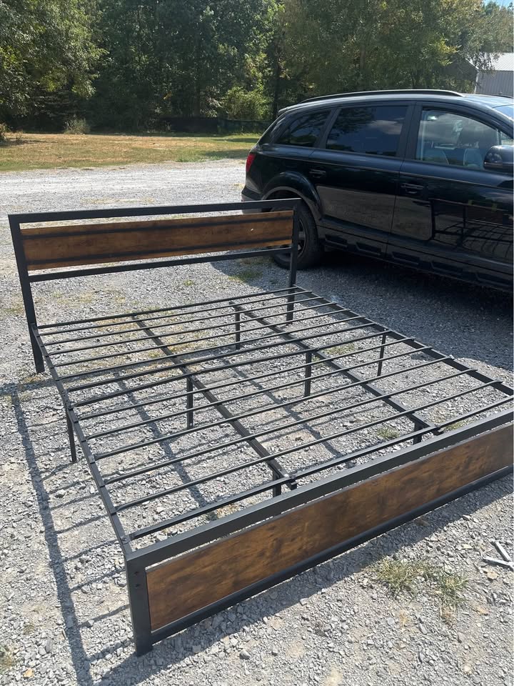 King Industrial Metal & Wood Platform Bed