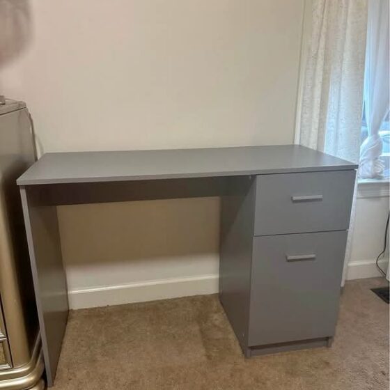 Computer Desk Study Table for Small Spaces Home Office 43 Inch Student Laptop PC Writing Des