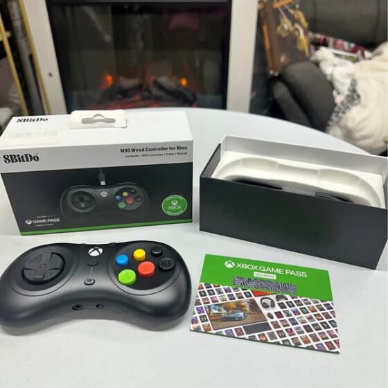 8Bitdo M30 Wired Controller for Xbox Series X|S, Xbox One, and Windows with 6-Button Layout - Offici