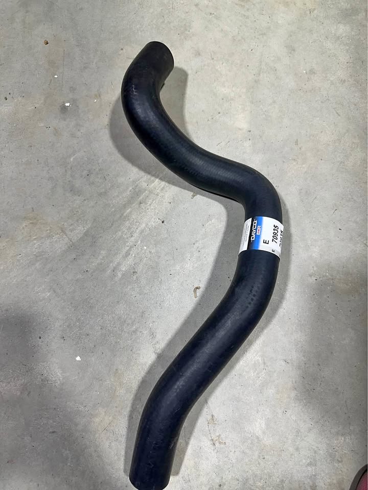 Dayco 70935 Curved Upper Radiator Hose