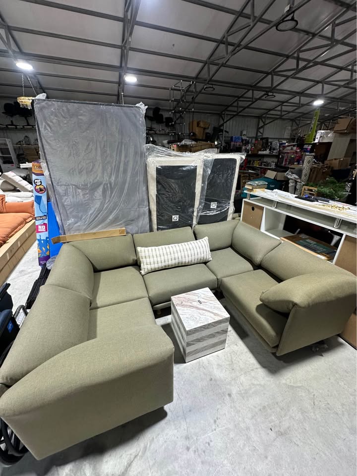 BURROW Field 5-Piece Modular Sectional — Olive Green - Image 9