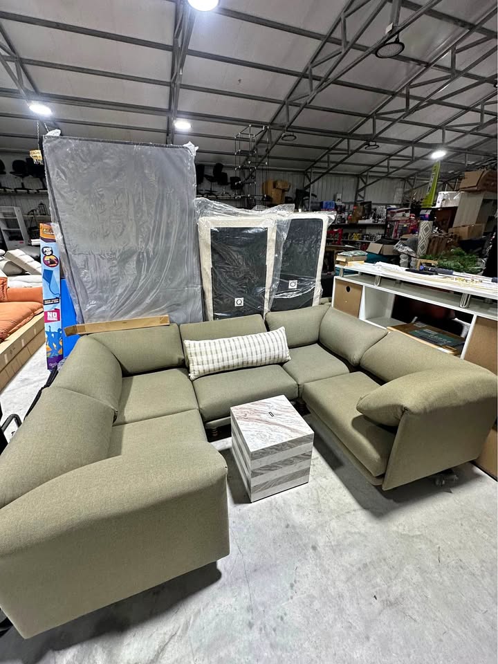 BURROW Field 5-Piece Modular Sectional — Olive Green